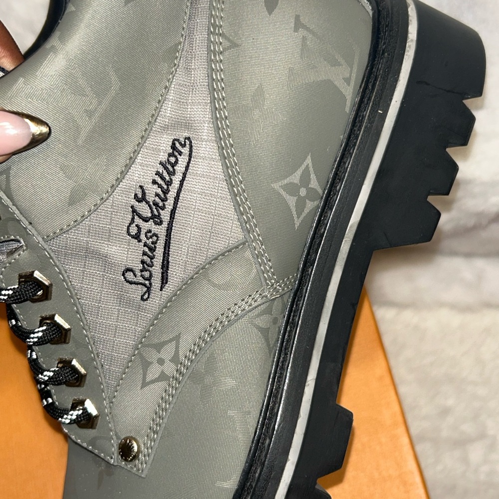Louis‎ Vuitton Green Canvas Lace Up Boots - Picture 9 of 14
